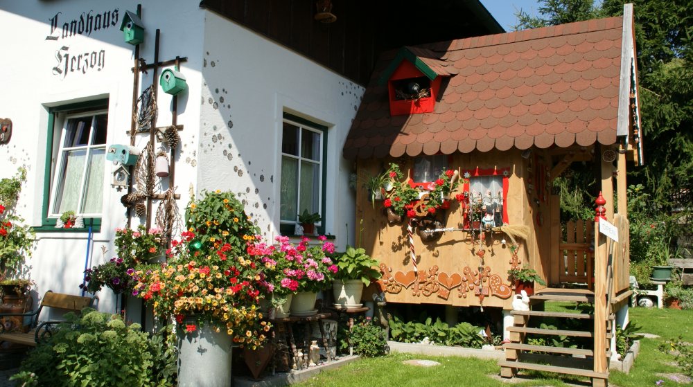 Kinderspielhaus KINDERSPIELHAUS Landhaus Herzog Maria Alm Region Hochkönig