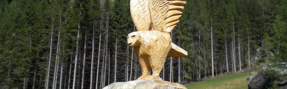 Adler aus Holz 